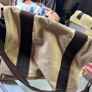 NWT JR Ranger EW Laptop cream brown Bag